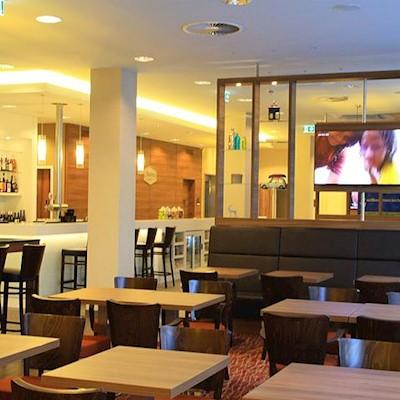Hampton By Hilton Center Hotel