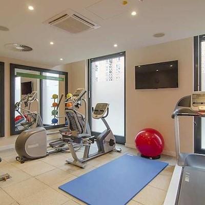 Hotel Hampton By Hilton Center 3*