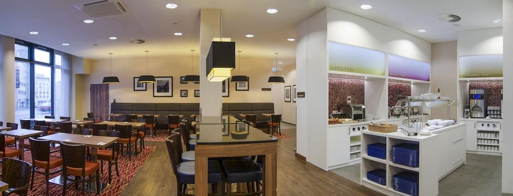 Hampton By Hilton Center 3*