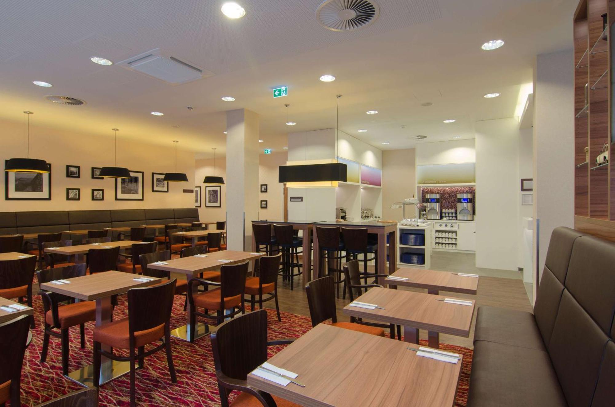 Hotel Hampton By Hilton Center
