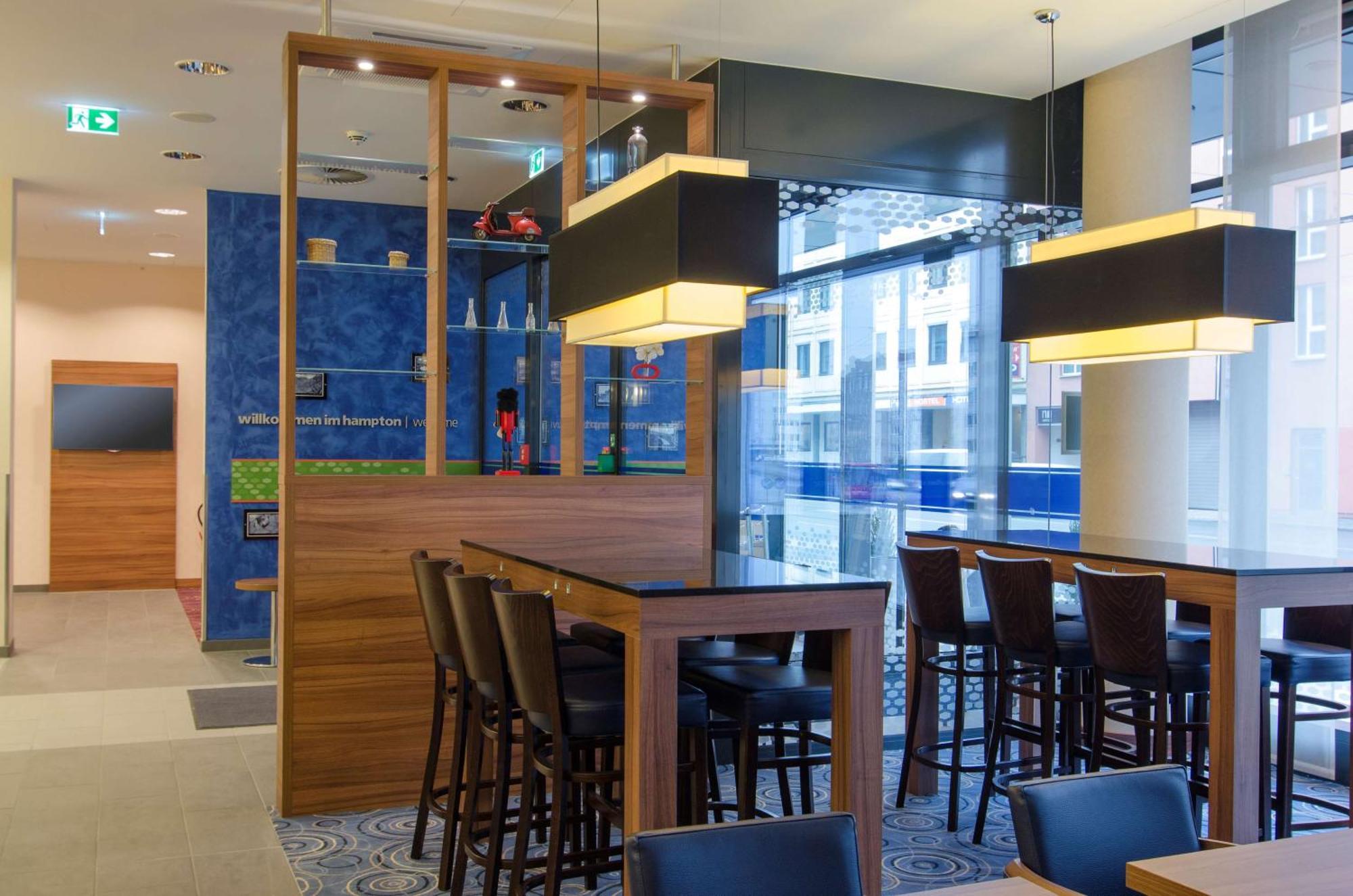 Hampton By Hilton Center Hotel