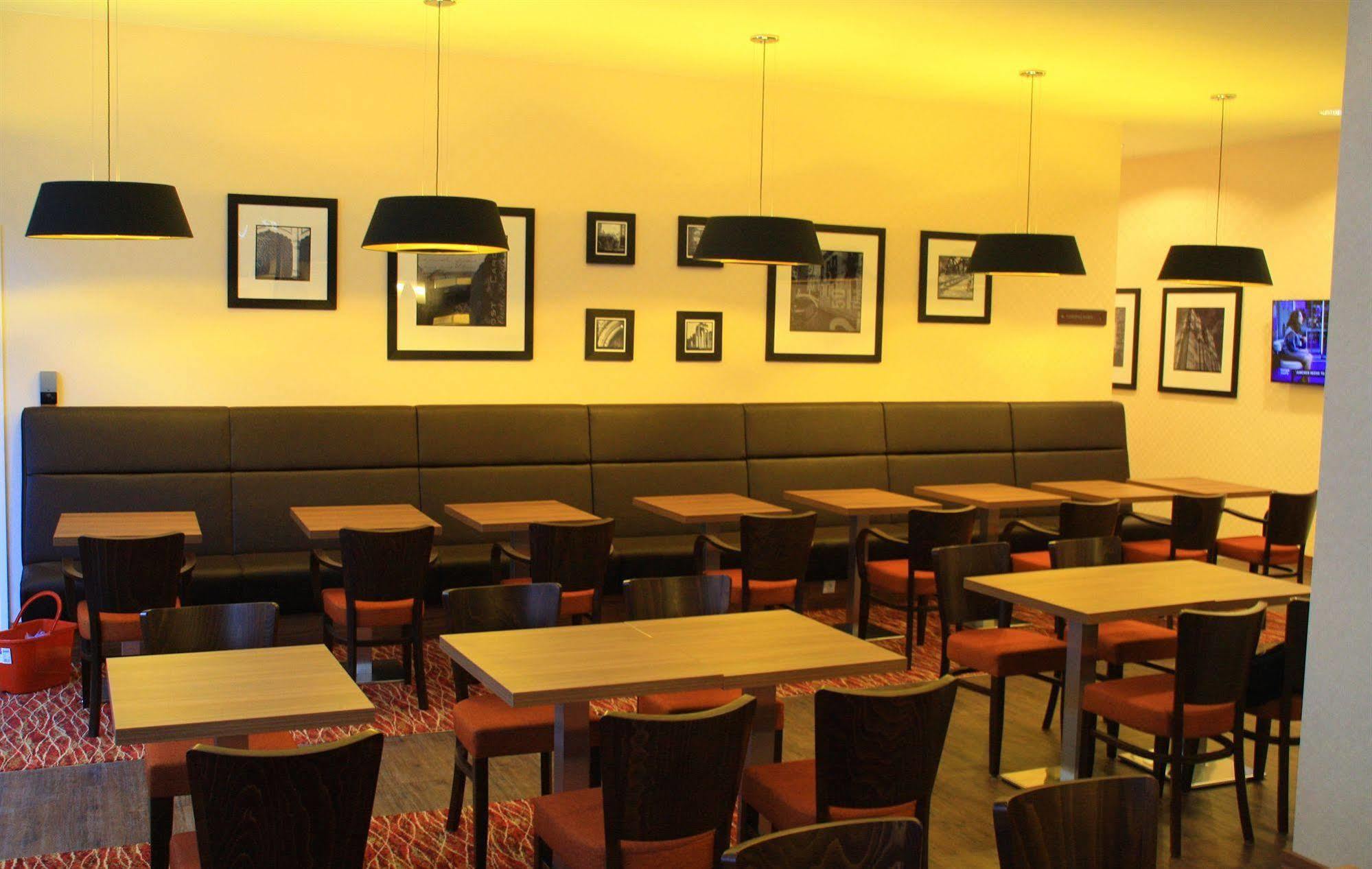 Hampton By Hilton Center Hotel Nürnberg
